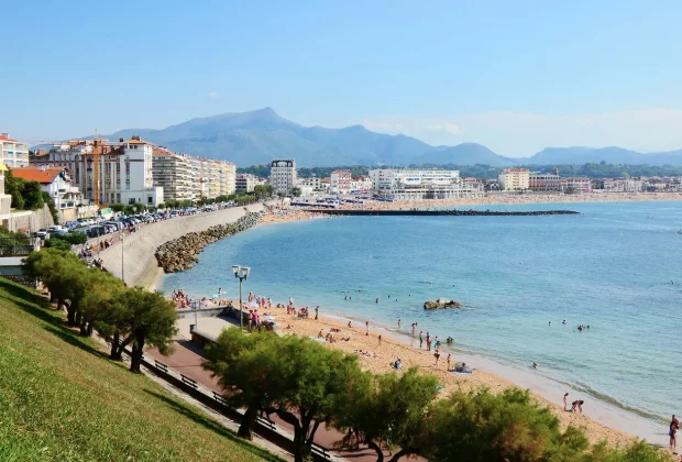 Profitez pleinement des plages du pays basque en séjournant dans des locations de vacances en bord de mer