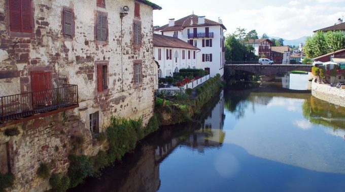 Location saisonnière au pays basque